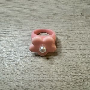 Sparklemuse flower ring with pearl